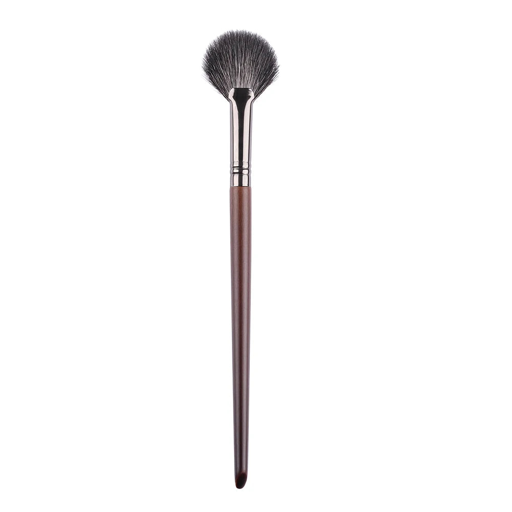 Eyeshadow Brush – Goat Hair Crease & Blending Tool (1pc)