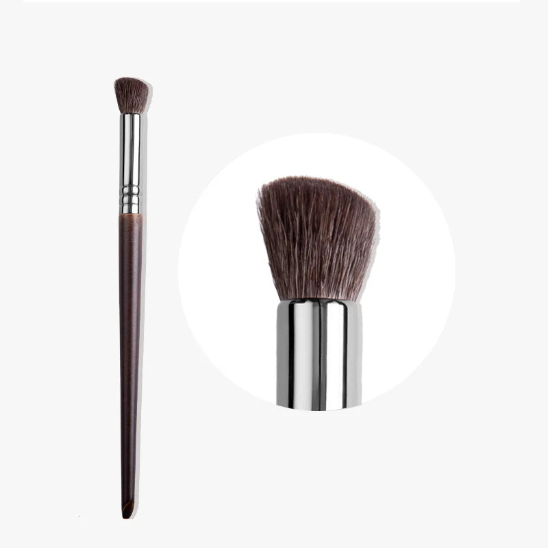 Eyeshadow Brush – Goat Hair Crease & Blending Tool (1pc)
