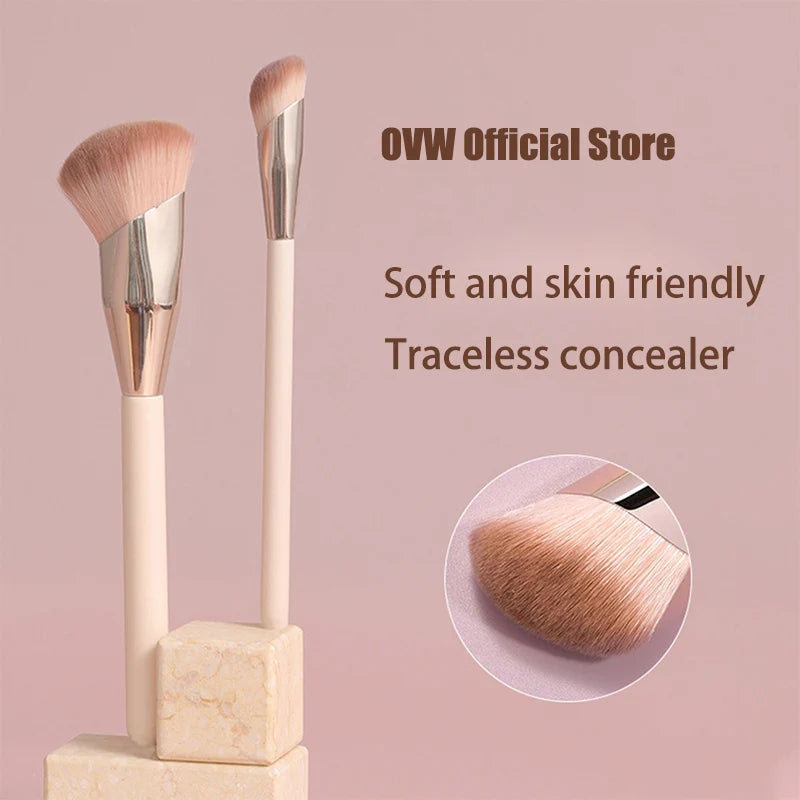 2-Piece Oblique Face Brush Set – For Foundation, Concealer & Contour