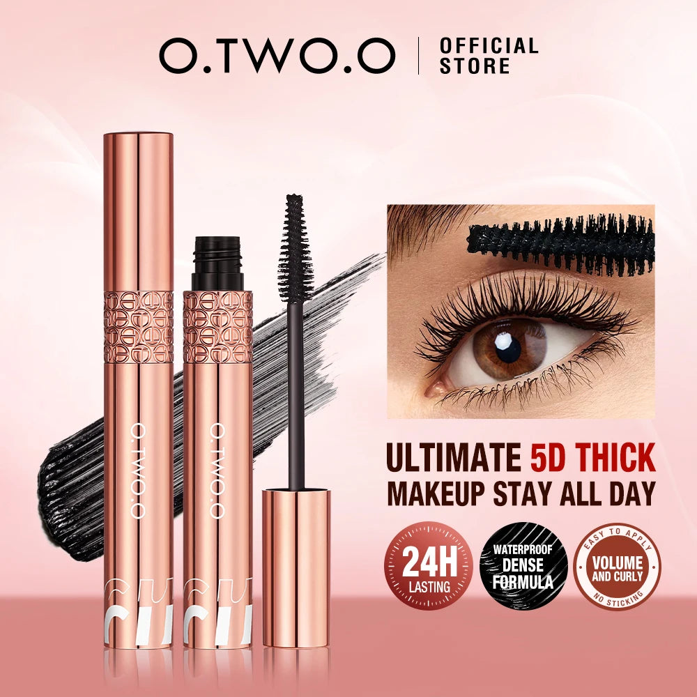 O.TWO.O 4D Waterproof Mascara