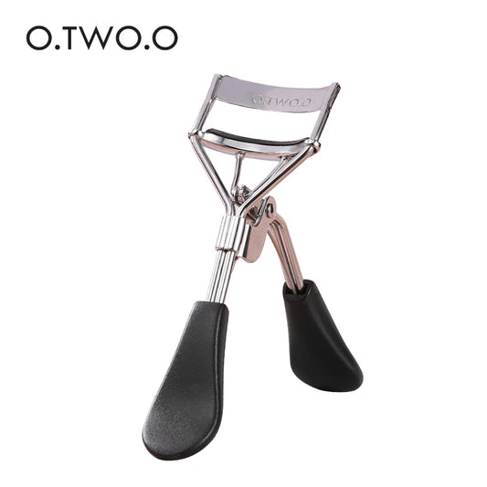 O.TWO.O Eyelash Curler