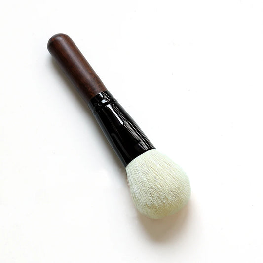 Portable Powder Brush – Goat Hair for Full Face Blending
