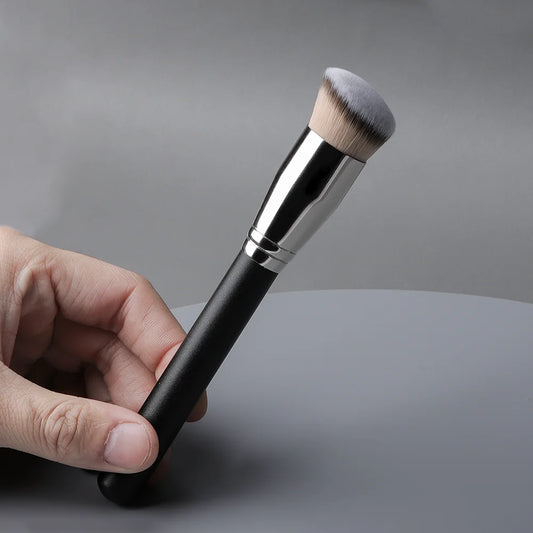 Small Concealer Brush – Angled & Round for Full Coverage